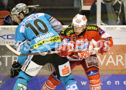 EBEL. Eishockey Bundesliga. KAC gegen EHC LIWEST BLACK WINGS LINZ. Martin Schumnig, (KAC), Reid Cashman (Linz). Klagenfurt, am 28.1.2011.
Foto: Kuess 

---
pressefotos, pressefotografie, kuess, qs, qspictures, sport, bild, bilder, bilddatenbank