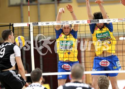 Volleyball MEVZA. Team Club Austria gegen SK Posojilnica Aich/Dob. Thomas Zass, Robert Koch, (Austria), Gerald Reiser (Aich/Dob). Klagenfurt, 29.1.2011.
Foto: Kuess 

---
pressefotos, pressefotografie, kuess, qs, qspictures, sport, bild, bilder, bilddatenbank