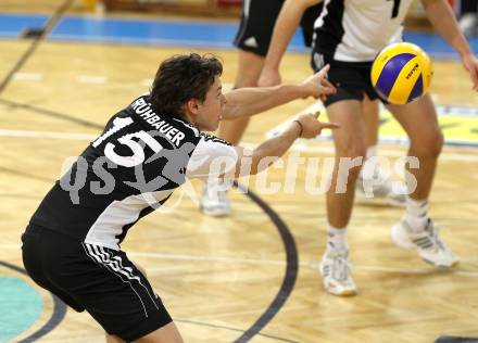 Volleyball MEVZA. Team Club Austria gegen SK Posojilnica Aich/Dob. Simon Fruehbauer (Austria). Klagenfurt, 29.1.2011.
Foto: Kuess 

---
pressefotos, pressefotografie, kuess, qs, qspictures, sport, bild, bilder, bilddatenbank