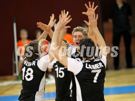 Volleyball MEVZA. Team Club Austria gegen SK Posojilnica Aich/Dob. Jubel Team Austria. Klagenfurt, 29.1.2011.
Foto: Kuess 

---
pressefotos, pressefotografie, kuess, qs, qspictures, sport, bild, bilder, bilddatenbank