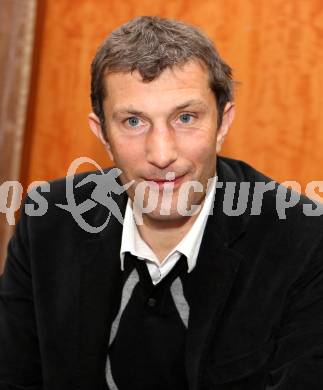 Kaerntner Fussballverband. Trainerfortbildung.  Walter Kogler. Velden, 29.1.2011.
Foto: Kuess
---
pressefotos, pressefotografie, kuess, qs, qspictures, sport, bild, bilder, bilddatenbank