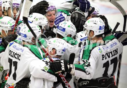 EBEL. Eishockey Bundesliga. EC  VSV gegen HDD TILIA Olimpija Ljubljana.  Jubel Olimpija (Laibach). Villach, am 30.1.2011.
Foto: Kuess 


---
pressefotos, pressefotografie, kuess, qs, qspictures, sport, bild, bilder, bilddatenbank