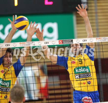 Volleyball MEVZA. Team Club Austria gegen SK Posojilnica Aich/Dob. Petar Todorov Kirchev, Andrej Grut (Aich/Dob). Klagenfurt, 29.1.2011.
Foto: Kuess 

---
pressefotos, pressefotografie, kuess, qs, qspictures, sport, bild, bilder, bilddatenbank