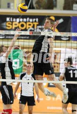 Volleyball MEVZA. Team Club Austria gegen SK Posojilnica Aich/Dob. Peter Wohlfahrtstaetter (Austria). Klagenfurt, 29.1.2011.
Foto: Kuess 

---
pressefotos, pressefotografie, kuess, qs, qspictures, sport, bild, bilder, bilddatenbank