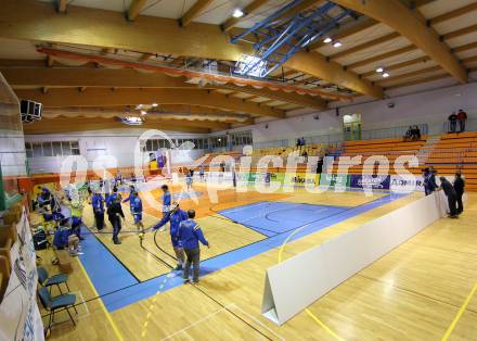 Volleyball. GM Capital Challenge Cup Men 2010/2011.  SK Posojilnica Aich/Dob (AUT)  vs VC Prefaxis MENEN (Bel). Sporthalle in Prevalje. Prevalje, 1.2.2011.
Foto: Kuess

---
pressefotos, pressefotografie, kuess, qs, qspictures, sport, bild, bilder, bilddatenbank