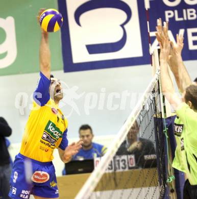 Volleyball. GM Capital Challenge Cup Men 2010/2011.  SK Posojilnica Aich/Dob (AUT)  vs VC Prefaxis MENEN (Bel). Grut Andrej (Aich/Dob). Prevalje, 1.2.2011.
Foto: Kuess

---
pressefotos, pressefotografie, kuess, qs, qspictures, sport, bild, bilder, bilddatenbank