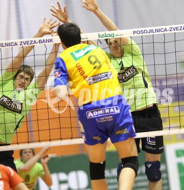 Volleyball. GM Capital Challenge Cup Men 2010/2011.  SK Posojilnica Aich/Dob (AUT)  vs VC Prefaxis MENEN (Bel). Coolman Pieter, Coucke Ward  (MENEN). Prevalje, 1.2.2011.
Foto: Kuess

---
pressefotos, pressefotografie, kuess, qs, qspictures, sport, bild, bilder, bilddatenbank