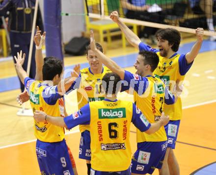 Volleyball. GM Capital Challenge Cup Men 2010/2011.  SK Posojilnica Aich/Dob (AUT)  vs VC Prefaxis MENEN (Bel). Jubel (Aich/Dob). Prevalje, 1.2.2011.
Foto: Kuess

---
pressefotos, pressefotografie, kuess, qs, qspictures, sport, bild, bilder, bilddatenbank