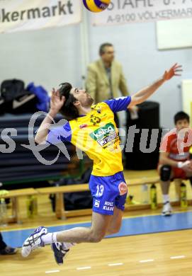 Volleyball. GM Capital Challenge Cup Men 2010/2011.  SK Posojilnica Aich/Dob (AUT)  vs VC Prefaxis MENEN (Bel). Reiser Gerald (Aich/Dob). Prevalje, 1.2.2011.
Foto: Kuess

---
pressefotos, pressefotografie, kuess, qs, qspictures, sport, bild, bilder, bilddatenbank