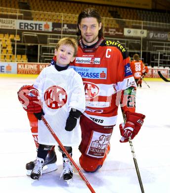 Eishockey. KAC. Brandner Christoph. Klagenfurt, 1.2.2011.
Foto: Kuess
---
pressefotos, pressefotografie, kuess, qs, qspictures, sport, bild, bilder, bilddatenbank