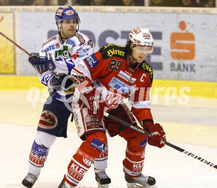 EBEL. Eishockey Bundesliga. KAC gegen VSV. Christoph Brandner, (KAC), Kevin Mitchell (VSV). Klagenfurt, am 4.2.2011.
Foto: Kuess 

---
pressefotos, pressefotografie, kuess, qs, qspictures, sport, bild, bilder, bilddatenbank