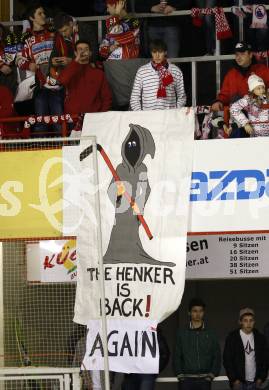 EBEL. Eishockey Bundesliga. KAC gegen VSV. Fans. Transparent The Henker is back.. Klagenfurt, am 4.2.2011.
Foto: Kuess 

---
pressefotos, pressefotografie, kuess, qs, qspictures, sport, bild, bilder, bilddatenbank