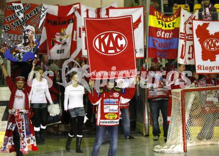 EBEL. Eishockey Bundesliga. KAC gegen VSV. Fans. Klagenfurt, am 4.2.2011.
Foto: Kuess 

---
pressefotos, pressefotografie, kuess, qs, qspictures, sport, bild, bilder, bilddatenbank