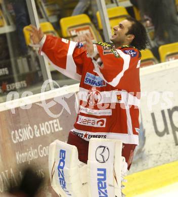 EBEL. Eishockey Bundesliga. KAC gegen VSV. Jubel Andy Chiodo (KAC). Klagenfurt, am 4.2.2011.
Foto: Kuess 

---
pressefotos, pressefotografie, kuess, qs, qspictures, sport, bild, bilder, bilddatenbank