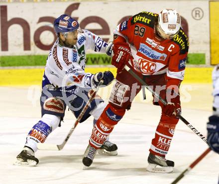 EBEL. Eishockey Bundesliga. KAC gegen VSV. Christoph Brandner, (KAC), Kevin Mitchell (VSV). Klagenfurt, am 4.2.2011.
Foto: Kuess 

---
pressefotos, pressefotografie, kuess, qs, qspictures, sport, bild, bilder, bilddatenbank