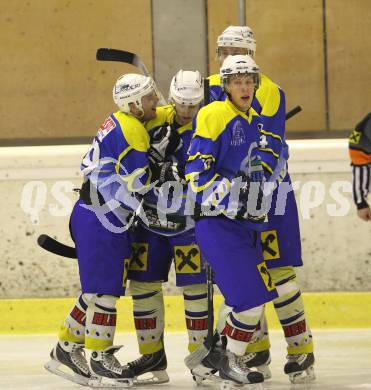 Eishockey CHL. Carinthian Hockey League. EC Tarco Woelfe Klagenfurt gegen UECR Huben. Torjubel (Huben). KLagenfurt, am 5.2.2011.
Foto: Kuess
---
pressefotos, pressefotografie, kuess, qs, qspictures, sport, bild, bilder, bilddatenbank