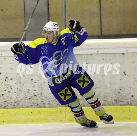 Eishockey CHL. Carinthian Hockey League. EC Tarco Woelfe Klagenfurt gegen UECR Huben. Torjubel Robert Trojer (Huben). KLagenfurt, am 5.2.2011.
Foto: Kuess
---
pressefotos, pressefotografie, kuess, qs, qspictures, sport, bild, bilder, bilddatenbank