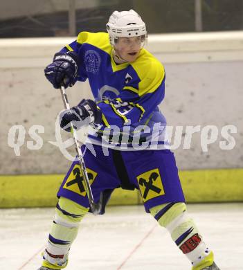 Eishockey CHL. Carinthian Hockey League. EC Tarco Woelfe Klagenfurt gegen UECR Huben. Alexander Payr (Huben). KLagenfurt, am 5.2.2011.
Foto: Kuess
---
pressefotos, pressefotografie, kuess, qs, qspictures, sport, bild, bilder, bilddatenbank