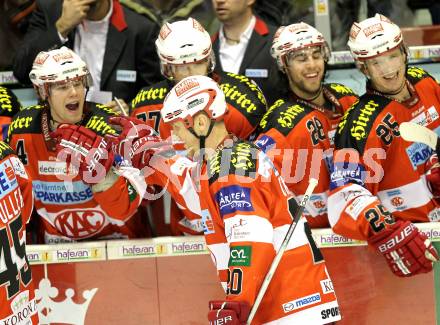 EBEL. Eishockey Bundesliga. KAC gegen EC Red Bull Salzburg. Torjubel Mike Craig (KAC). Klagenfurt, am 6.2.2011.
Foto: Kuess 

---
pressefotos, pressefotografie, kuess, qs, qspictures, sport, bild, bilder, bilddatenbank