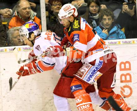 EBEL. Eishockey Bundesliga. KAC gegen EC Red Bull Salzburg. Sean Brown, (KAC), Ramzi Abid (Salzburg). Klagenfurt, am 6.2.2011.
Foto: Kuess 

---
pressefotos, pressefotografie, kuess, qs, qspictures, sport, bild, bilder, bilddatenbank