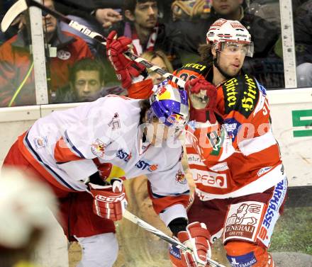 EBEL. Eishockey Bundesliga. KAC gegen EC Red Bull Salzburg. Martin Schumnig, (KAC), Manuel Latusa (Salzburg). Klagenfurt, am 6.2.2011.
Foto: Kuess 

---
pressefotos, pressefotografie, kuess, qs, qspictures, sport, bild, bilder, bilddatenbank