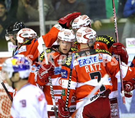 EBEL. Eishockey Bundesliga. KAC gegen EC Red Bull Salzburg. Torjubel KAC. Klagenfurt, am 6.2.2011.
Foto: Kuess 

---
pressefotos, pressefotografie, kuess, qs, qspictures, sport, bild, bilder, bilddatenbank