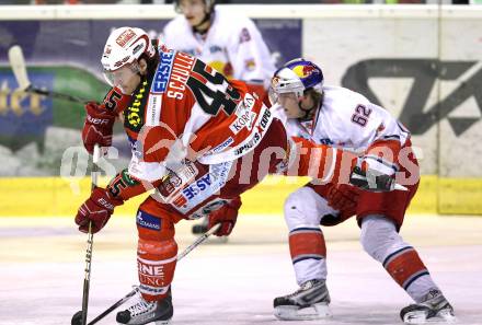 EBEL. Eishockey Bundesliga. KAC gegen EC Red Bull Salzburg. David Schuller, (KAC), Johan Holmberg (Salzburg). Klagenfurt, am 6.2.2011.
Foto: Kuess 

---
pressefotos, pressefotografie, kuess, qs, qspictures, sport, bild, bilder, bilddatenbank