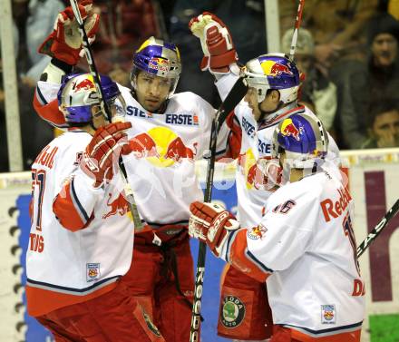 EBEL. Eishockey Bundesliga. KAC gegen EC Red Bull Salzburg. Torjubel Salzburg. Klagenfurt, am 6.2.2011.
Foto: Kuess 

---
pressefotos, pressefotografie, kuess, qs, qspictures, sport, bild, bilder, bilddatenbank