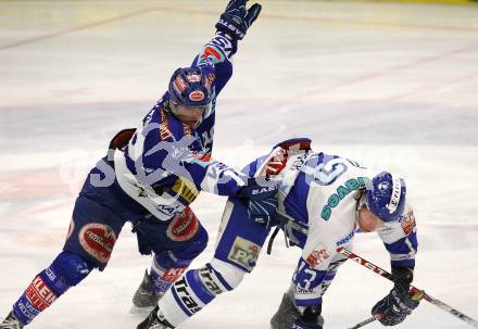 EBEL. Eishockey Bundesliga. EC Rekordfenster VSV gegen KHL Medvescak Zagreb.  Stefan Bacher (VSV), Jonathan Filewich (Zagreb). Villach, am 8.2.2011.
Foto: Kuess

---
pressefotos, pressefotografie, kuess, qs, qspictures, sport, bild, bilder, bilddatenbank