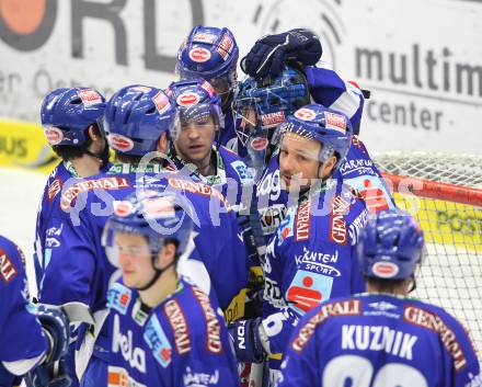 EBEL. Eishockey Bundesliga. EC Rekordfenster VSV gegen KHL Medvescak Zagreb. Jubel (VSV),  (Zagreb). Villach, am 8.2.2011.
Foto: Kuess

---
pressefotos, pressefotografie, kuess, qs, qspictures, sport, bild, bilder, bilddatenbank