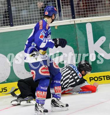 EBEL. Eishockey Bundesliga. EC  VSV gegen Graz 99ers . Michael Raffl, Schiedsrichter (VSV). Villach, am 11.2.2011.
Foto: Kuess 


---
pressefotos, pressefotografie, kuess, qs, qspictures, sport, bild, bilder, bilddatenbank