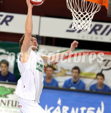 Basketball Bundesliga.  Woerthersee Piraten gegen UBSC Raiffeisen Graz.  Selmir Husanovic (Piraten).. Klagenfurt, 12.2.2011
Foto:  Kuess

---
pressefotos, pressefotografie, kuess, qs, qspictures, sport, bild, bilder, bilddatenbank