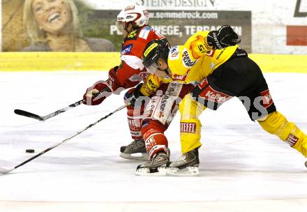 EBEL. Eishockey Bundesliga. KAC gegen EV Vienna Capitals. Dieter Kalt, (KAC), Benoit Gratton (Vienna). Klagenfurt, am 13.2.2011.
Foto: Kuess 

---
pressefotos, pressefotografie, kuess, qs, qspictures, sport, bild, bilder, bilddatenbank