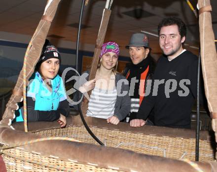 Snowboard. Andreas Lausegger, Ina Meschik, Sabine Schoeffmann, Sigi Grabner. Klagenfurt, 174.2.2011.
Foto: Kuess
---
pressefotos, pressefotografie, kuess, qs, qspictures, sport, bild, bilder, bilddatenbank