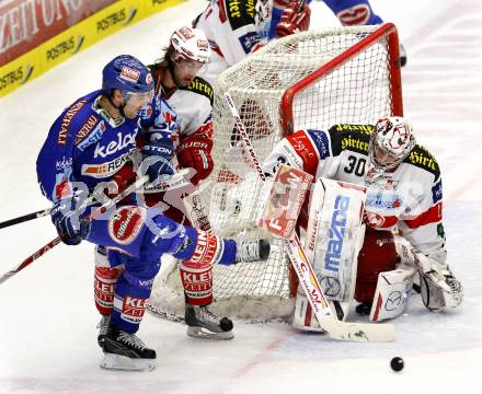 EBEL. Eishockey Bundesliga. EC  VSV gegen KAC. Jonathan Ferland,  (VSV), Rene Swette, Martin Schumnig (KAC). Villach, am 18.2.2011.
Foto: Kuess 


---
pressefotos, pressefotografie, kuess, qs, qspictures, sport, bild, bilder, bilddatenbank