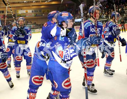 EBEL. Eishockey Bundesliga. EC  VSV gegen KAC.  Jubel VSV. Villach, am 18.2.2011.
Foto: Kuess 


---
pressefotos, pressefotografie, kuess, qs, qspictures, sport, bild, bilder, bilddatenbank