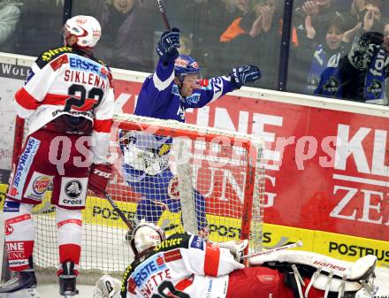 EBEL. Eishockey Bundesliga. EC  VSV gegen KAC.  Torjubel Tomaz Razingar (VSV). Villach, am 18.2.2011.
Foto: Kuess 


---
pressefotos, pressefotografie, kuess, qs, qspictures, sport, bild, bilder, bilddatenbank