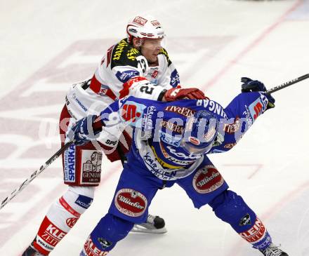 EBEL. Eishockey Bundesliga. EC  VSV gegen KAC. RAZINGAR Tomaz (VSV), SIKLENKA Michael (KAC). Villach, am 18.2.2011.
Foto: Kuess 


---
pressefotos, pressefotografie, kuess, qs, qspictures, sport, bild, bilder, bilddatenbank