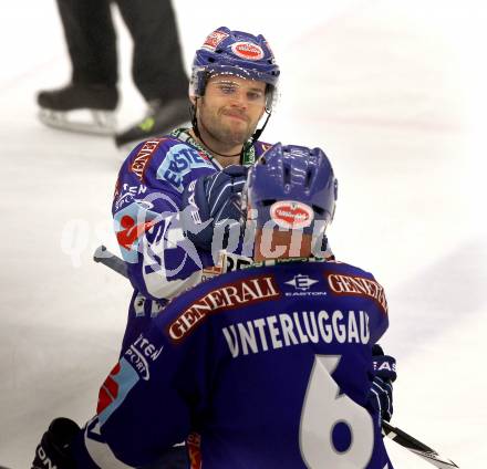 EBEL. Eishockey Bundesliga. EC  VSV gegen KAC.  Torjubel Derek Damon, Gerhard Unterluggauer (VSV). Villach, am 18.2.2011.
Foto: Kuess 


---
pressefotos, pressefotografie, kuess, qs, qspictures, sport, bild, bilder, bilddatenbank