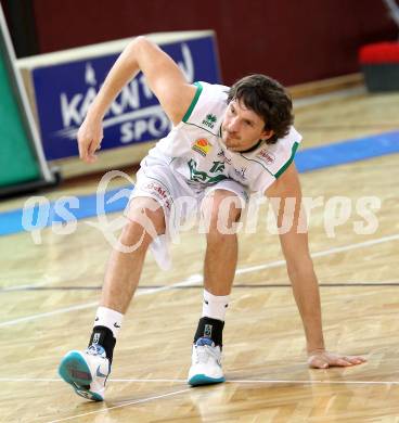 Basketball Bundesliga.  Woerthersee Piraten gegen BC Vienna .  Selmir Husanovic (Piraten). Klagenfurt, 19.2.2011
Foto:  Kuess

---
pressefotos, pressefotografie, kuess, qs, qspictures, sport, bild, bilder, bilddatenbank