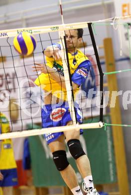 Volleyball. Challenge Cup. SK Aich/Dob gegen Arkas Izmir (TUR). Kosl Miha (Aich/Dob). Prevalje, 22.2.2011.
Foto: Kuess

---
pressefotos, pressefotografie, kuess, qs, qspictures, sport, bild, bilder, bilddatenbank