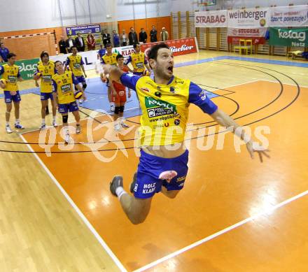 Volleyball. Challenge Cup. SK Aich/Dob gegen Arkas Izmir (TUR). Divis Peter (Aich/Dob). Prevalje, 22.2.2011.
Foto: Kuess

---
pressefotos, pressefotografie, kuess, qs, qspictures, sport, bild, bilder, bilddatenbank