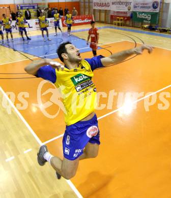 Volleyball. Challenge Cup. SK Aich/Dob gegen Arkas Izmir (TUR). Divis Peter (Aich/Dob). Prevalje, 22.2.2011.
Foto: Kuess

---
pressefotos, pressefotografie, kuess, qs, qspictures, sport, bild, bilder, bilddatenbank