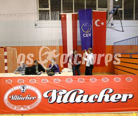 Volleyball. Challenge Cup. SK Aich/Dob gegen Arkas Izmir (TUR). (Aich/Dob). Prevalje, 22.2.2011.
Foto: Kuess

---
pressefotos, pressefotografie, kuess, qs, qspictures, sport, bild, bilder, bilddatenbank