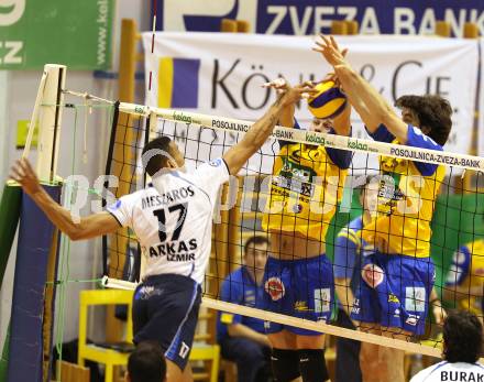 Volleyball. Challenge Cup. SK Aich/Dob gegen Arkas Izmir (TUR). Kosl Miha, Reiser Gerald (Aich/Dob). Prevalje, 22.2.2011.
Foto: Kuess

---
pressefotos, pressefotografie, kuess, qs, qspictures, sport, bild, bilder, bilddatenbank