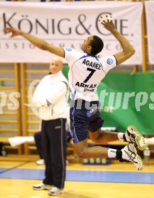 Volleyball. Challenge Cup. SK Aich/Dob gegen Arkas Izmir (TUR). Agamez Urango (TUR). Prevalje, 22.2.2011.
Foto: Kuess

---
pressefotos, pressefotografie, kuess, qs, qspictures, sport, bild, bilder, bilddatenbank