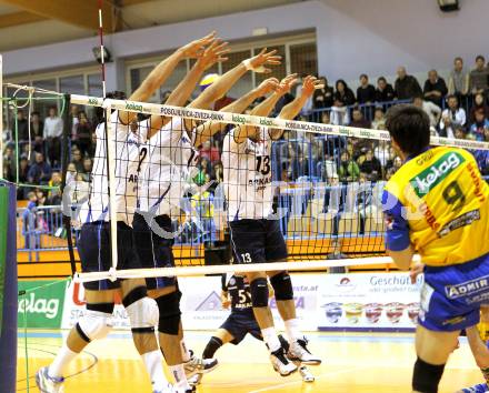 Volleyball. Challenge Cup. SK Aich/Dob gegen Arkas Izmir (TUR). Hueseyin Koc, Emin Goek, Pereira Bravo (Aich/Dob). Prevalje, 22.2.2011.
Foto: Kuess

---
pressefotos, pressefotografie, kuess, qs, qspictures, sport, bild, bilder, bilddatenbank