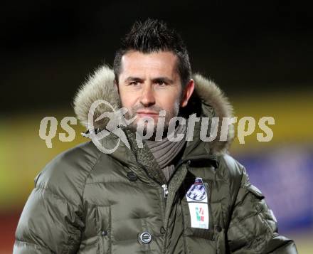 Fussball Erste Liga. WAC/St. Andrae gegen SV Groedig. Trainer Nenad Bjelica (WAC). Wolfsberg, 25.2.2011
Foto: Kuess

---
pressefotos, pressefotografie, kuess, qs, qspictures, sport, bild, bilder, bilddatenbank