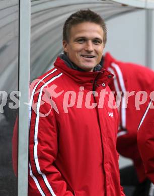 Fussball Regionalliga. SK Austria Klagenfurt. Tag der Austria Familie. Testspiel SK Austria Klagenfurt gegen Sencur (SLO). Co-Trainer Gerald Jarnig (Klagenfurt).  Klagenfurt, am 26.2.2011.
Foto: Kuess
---
pressefotos, pressefotografie, kuess, qs, qspictures, sport, bild, bilder, bilddatenbank