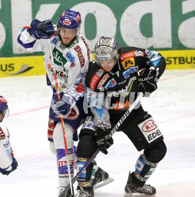 EBEL. Eishockey Bundesliga. EC  VSV gegen EHC LIWEST Linz. Mario Altmann, (VSV), MAIRITSCH Martin (Linz). Villach, am 27.2.2011.
Foto: Kuess 


---
pressefotos, pressefotografie, kuess, qs, qspictures, sport, bild, bilder, bilddatenbank